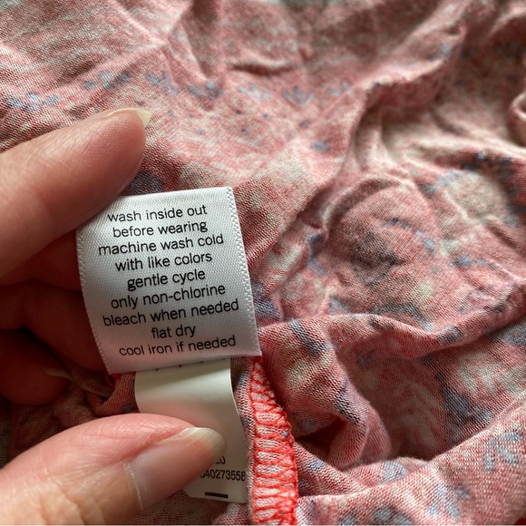 So favorite tank size large - Picture 4 of 5